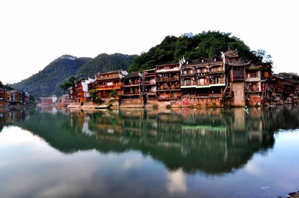 十一国庆情侣游去哪里好？国庆节情侣旅游好去处